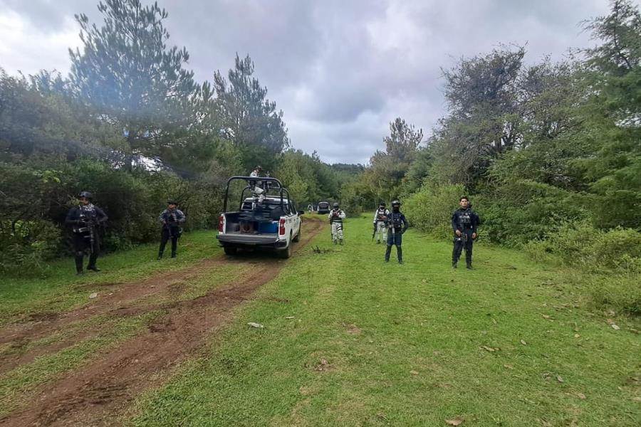 Sujetos vinculados con el CJNG se enfrentan con policías comuneros de Cherán, Michoacán