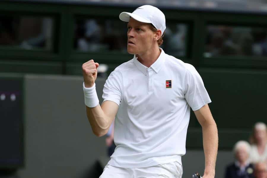 Jannik Sinner se clasifica a la tercera ronda de Wimbledon
