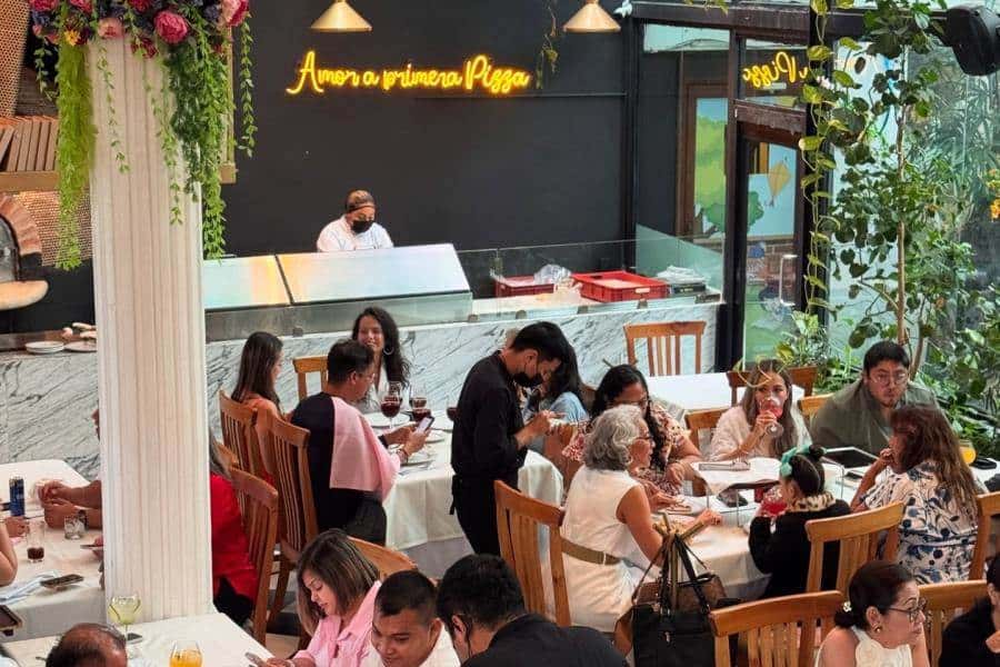 Cierre de Colosso y R Burguer habría sido por la competencia: Katia Ornelas