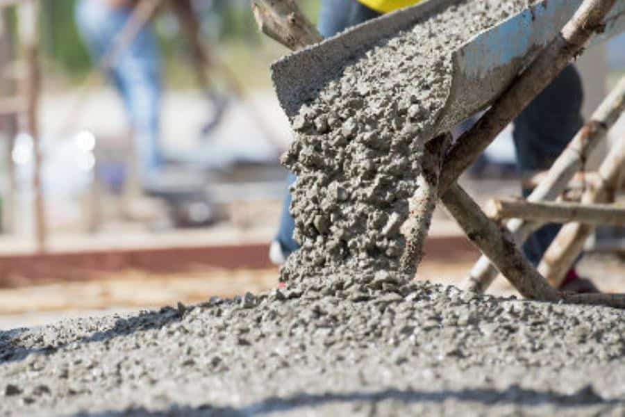 Aranceles impactan en costo de obras por incremento del cemento y acero: CMIC Tabasco