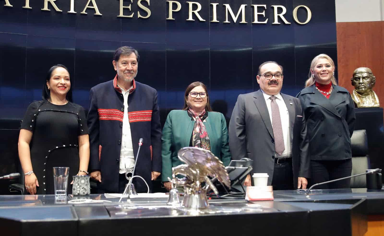 Entre aplausos, Noroña se despide como presidente del Senado Entre aplausos, Noroña se despide como presidente del Senado