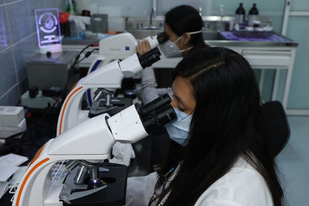 Ofrece ISSSTE becas y estancias para estudiar medicina en el extranjero