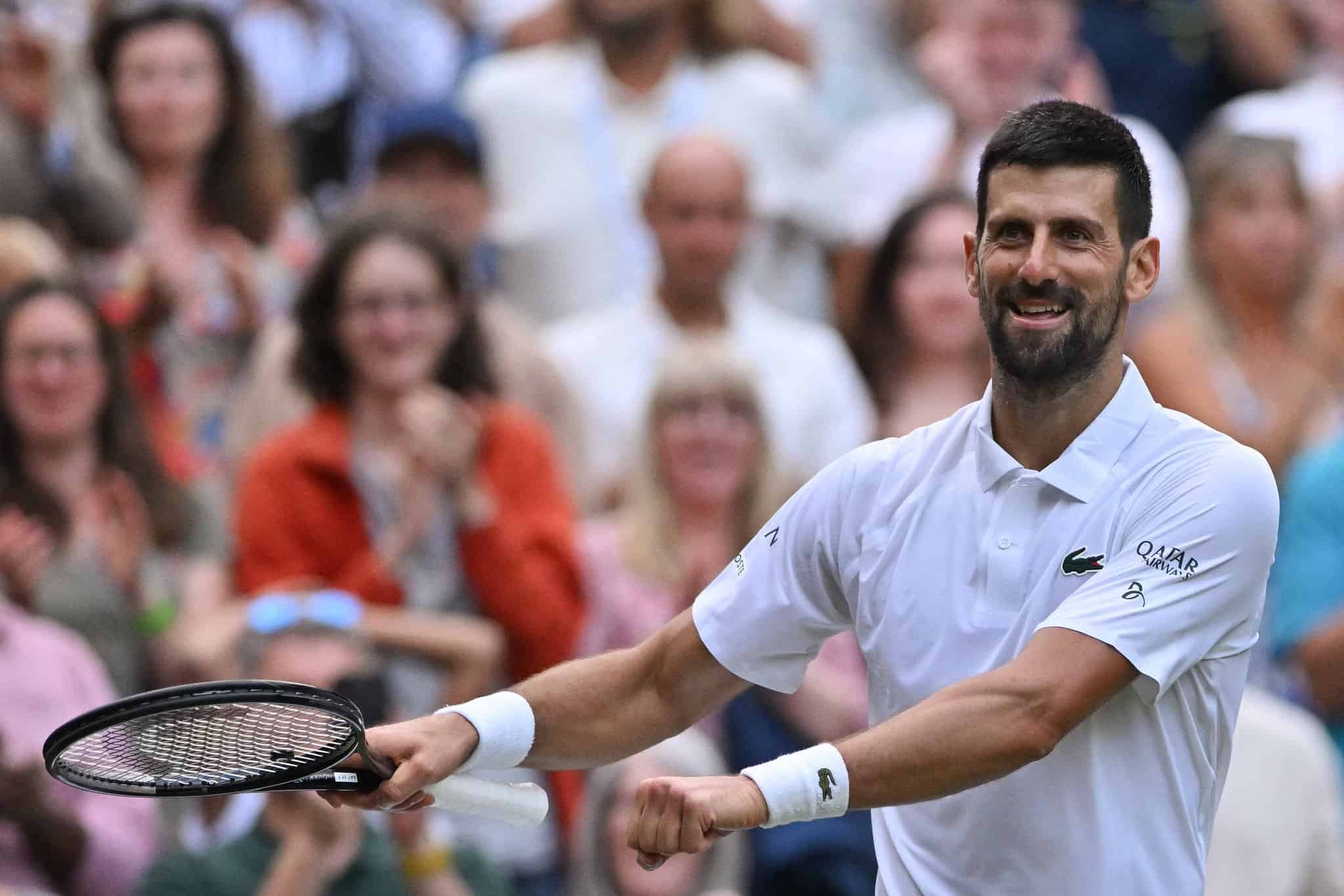 Djokovic consigue su triunfo 100 en Wimbledon y clasifica a octavos