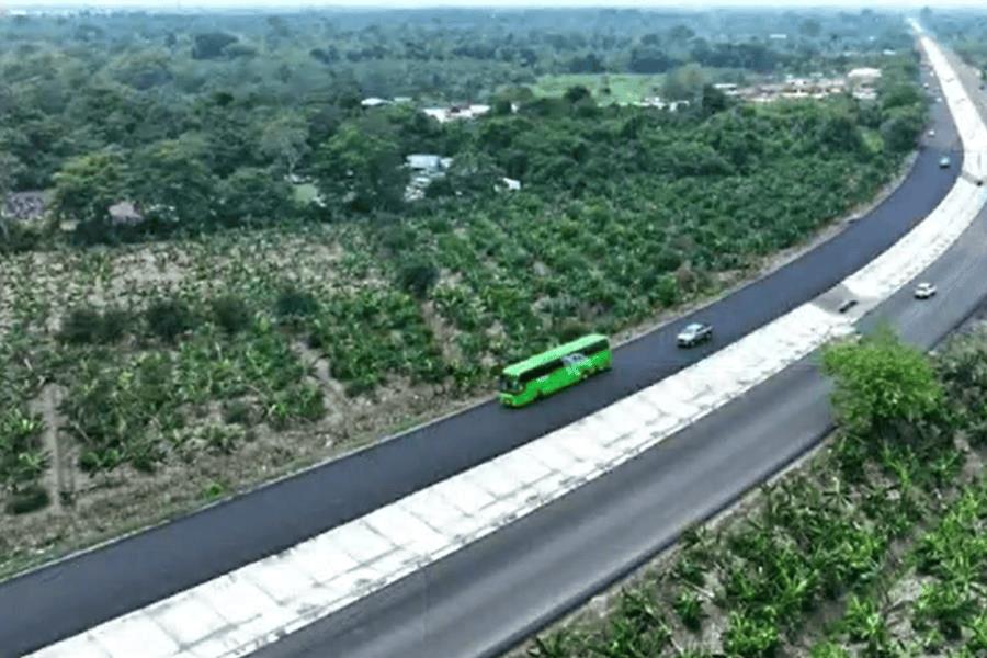 Avance del 80%, lleva la rehabilitación de la Vía Corta a Cunduacán: Gobernador