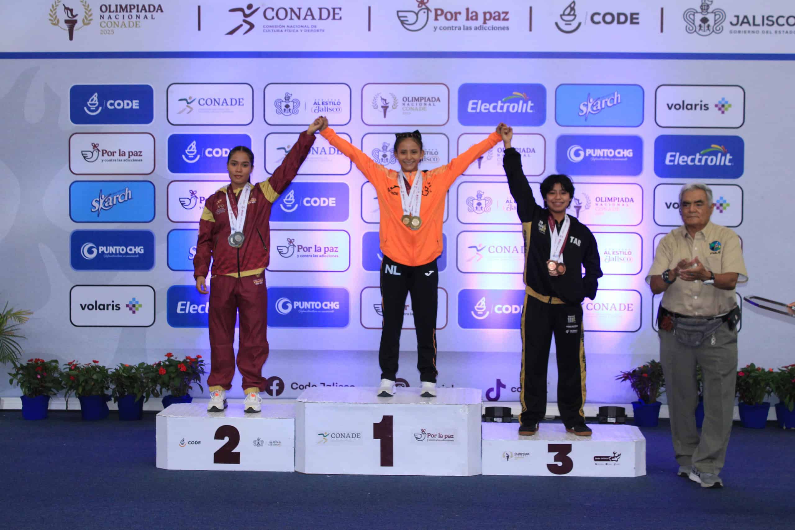 Tabasqueñas ganan oro, plata y bronce en levantamiento de pesas en la Olimpiada Nacional