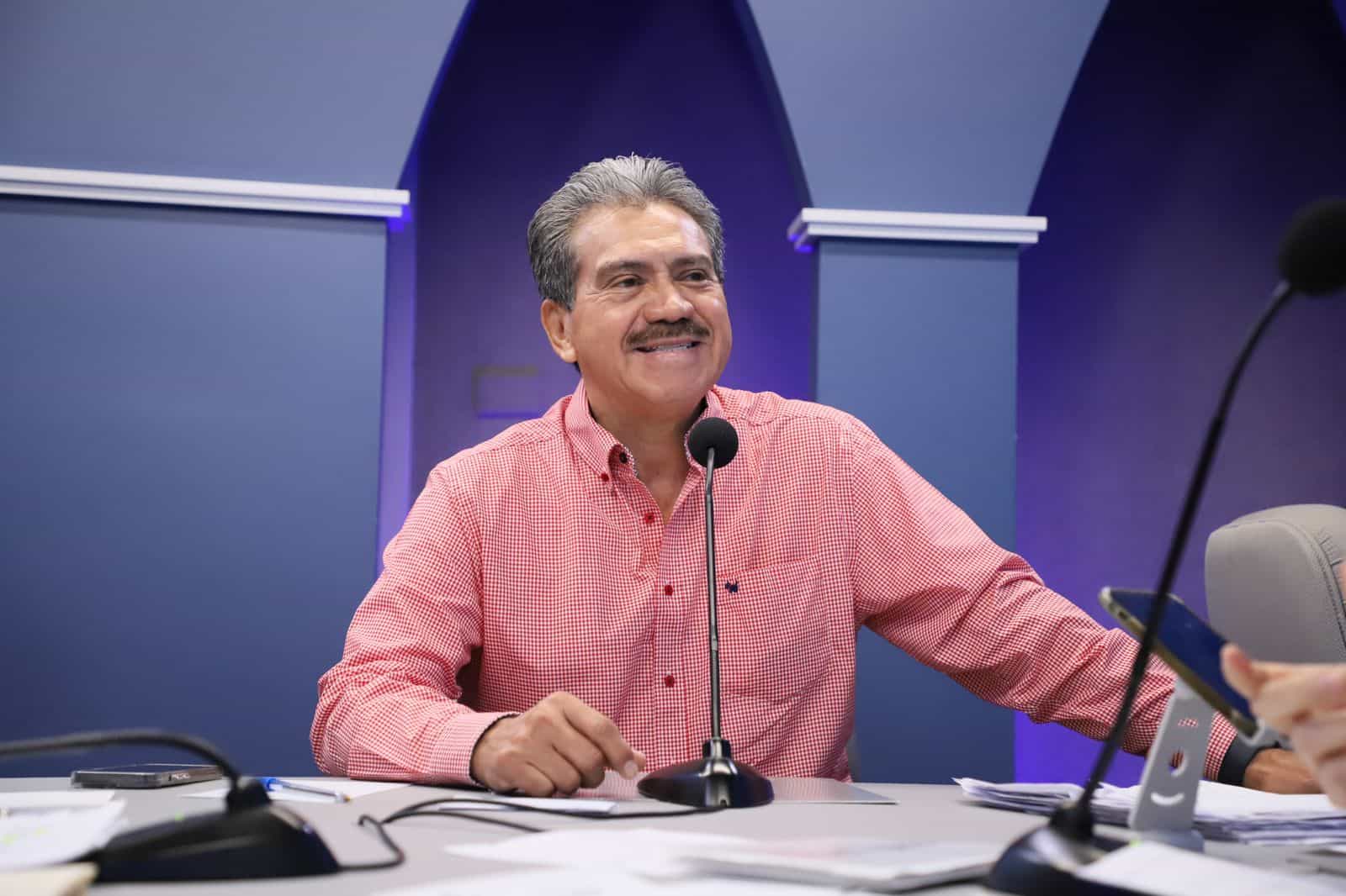 Evaristo Hernández renuncia como director del Cobatab