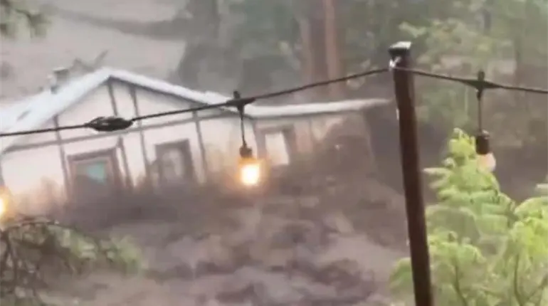 Declaran estado de emergencia a Nuevo México por inundaciones