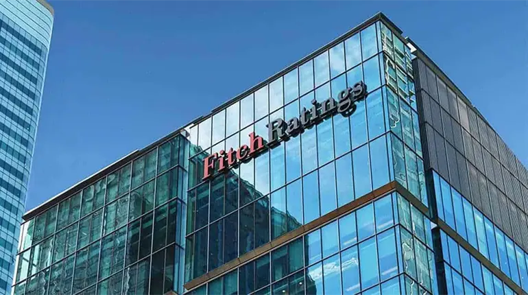 Sistema financiero mexicano “bajo la lupa” ante riesgos por lavado de dinero: Fitch