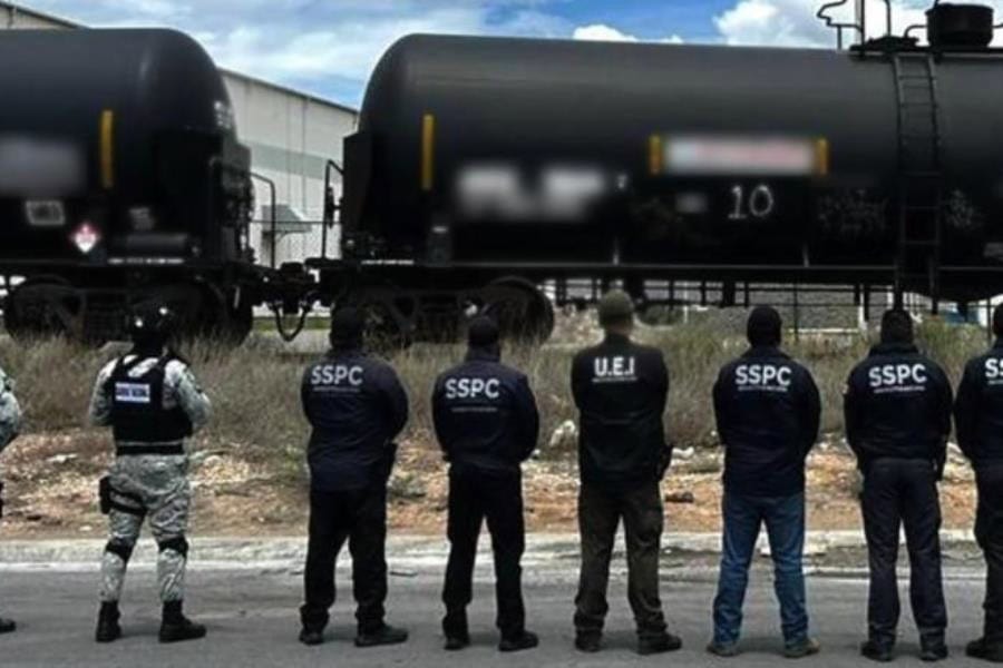 Oposición pide investigación ante robos millonarios de combustible a Pemex
