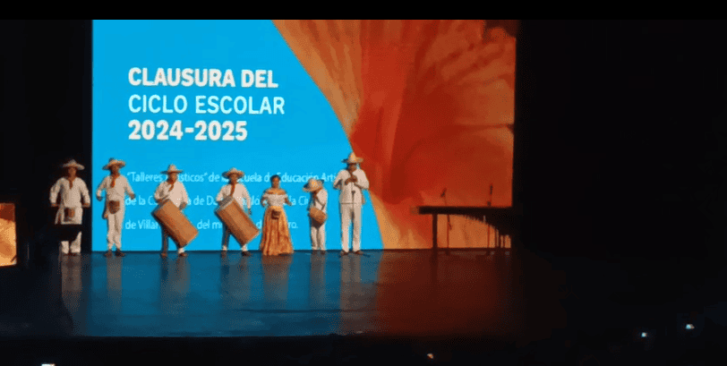 Clausuran ciclo escolar en Escuela de Educación Artística de Villahermosa