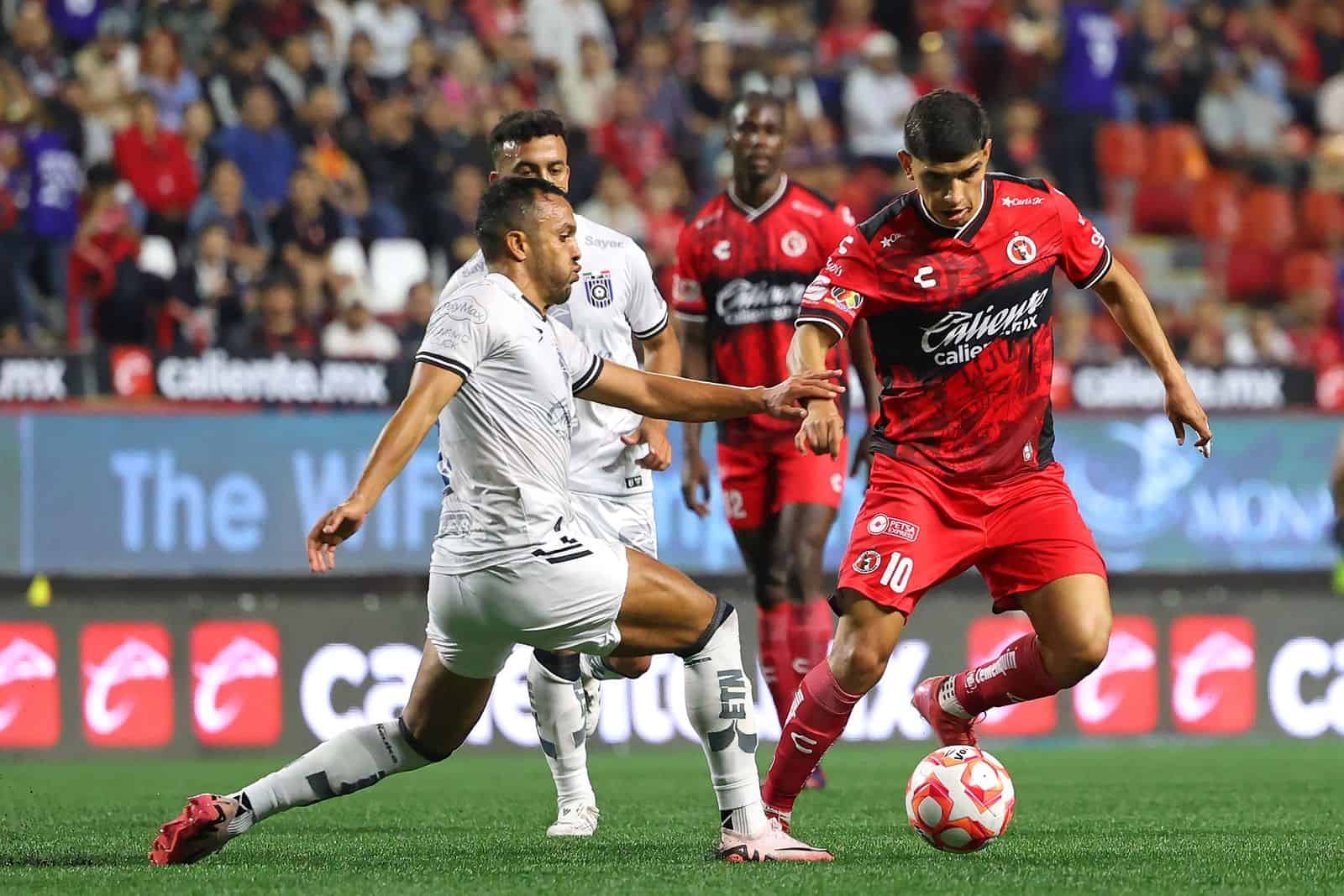 Atlas y Tijuana debutan con victoria; América empata ante Juárez