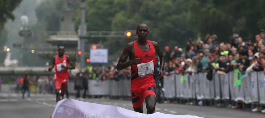 Martin Magengo Kiprotich rompe récord luego de una década en el Medio Maratón de CDMX Martin Magengo Kiprotich rompe récord luego de una década en el Medio Maratón de CDMX