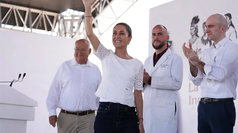 Frente a cualquier adversidad está el pueblo, expresa Sheinbaum durante su gira en Baja California Sur