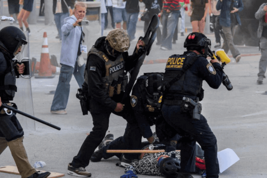 Defiende EE.UU. redadas migratorias pese a muerte de mexicano en California