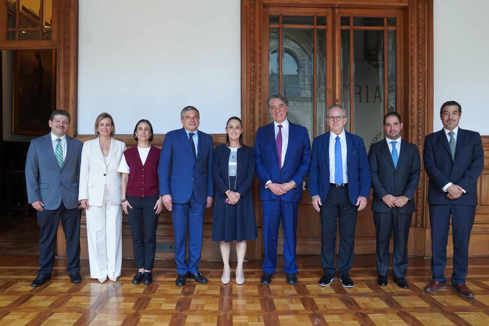 “Hay confianza en nuestro país”: Se reúne Sheinbaum con CEO de Baker Hughes