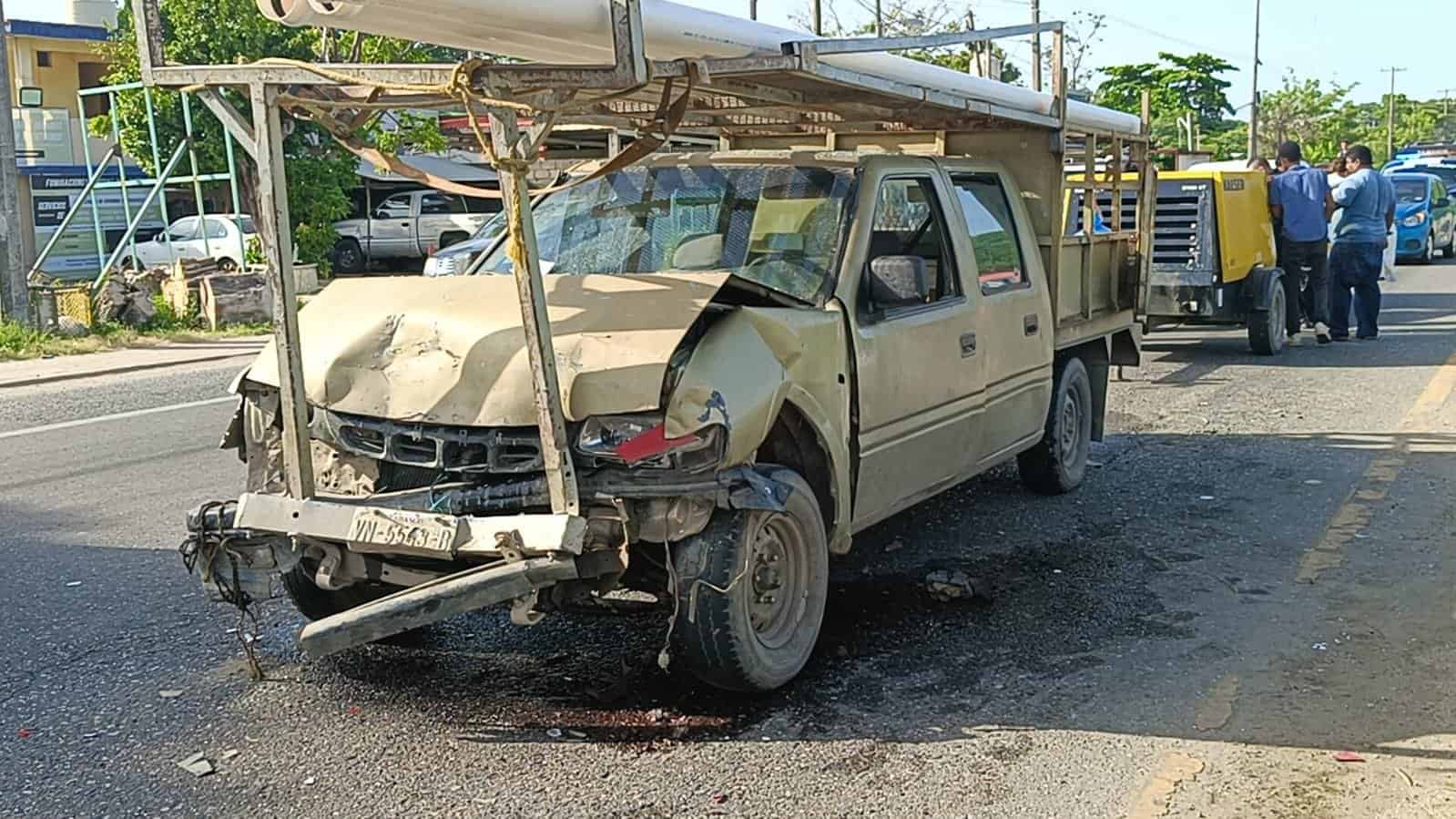 10 vehículos siniestrados y 1 herido, saldo de accidentes en Centro