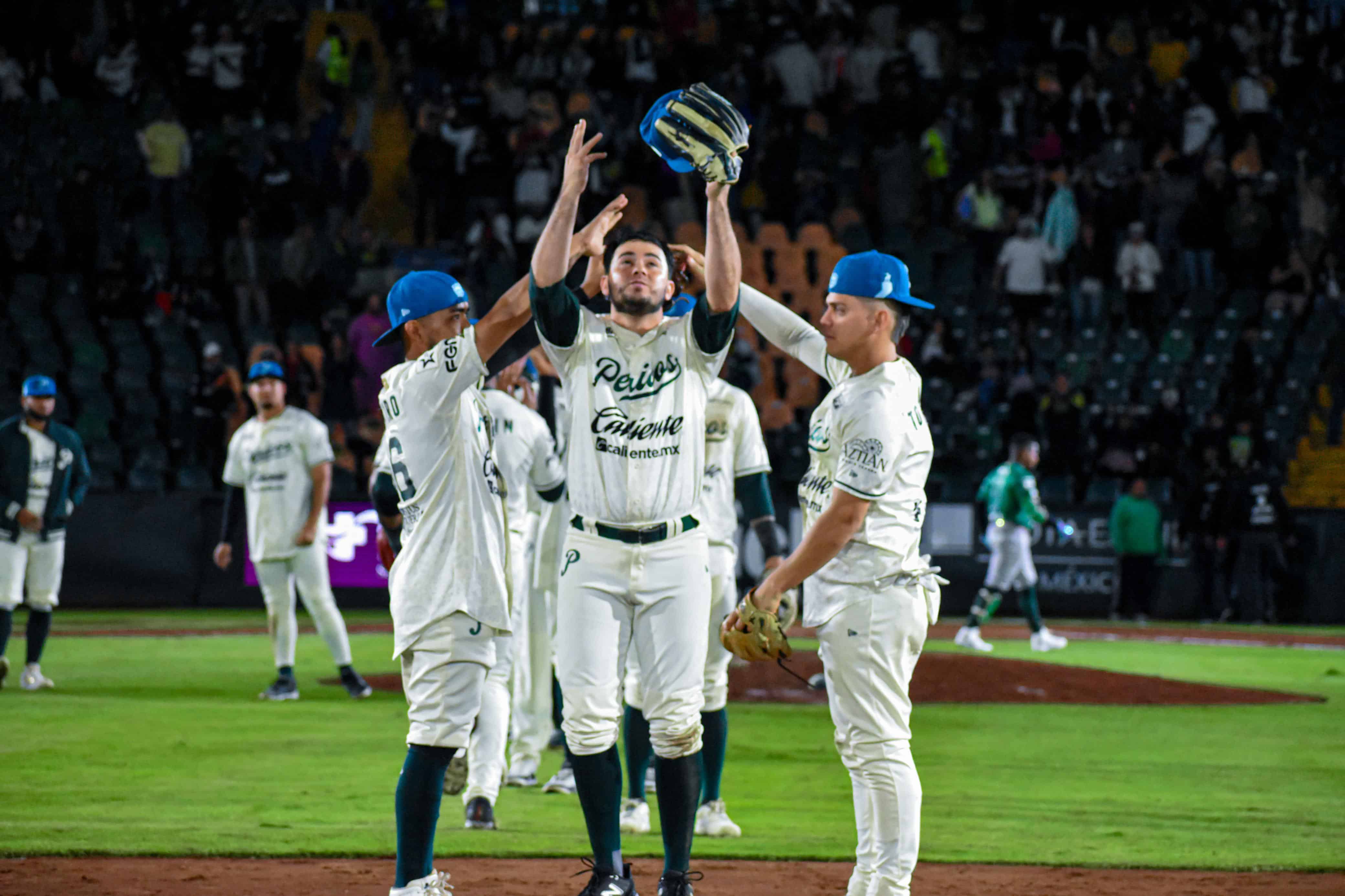 Rally de tres en la octava da la victoria a Pericos 8-5 sobre Olmecas