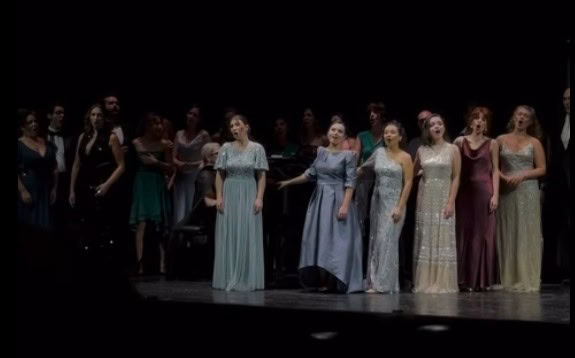Retumba el Teatro Real de Madrid con la voz de Paula Malagón