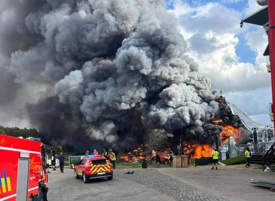 Se incendia escenario del Tomorrowland a dos días de su inicio