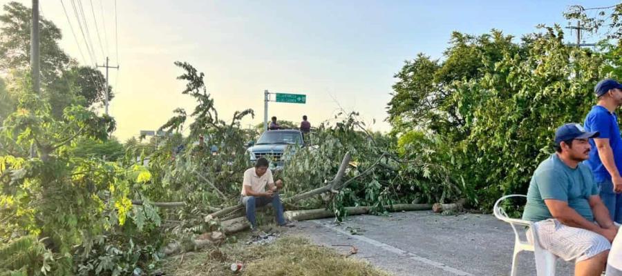 Se ajustan 4 días del bloqueo en Atasta, Campeche Se ajustan 4 días del bloqueo en Atasta, Campeche