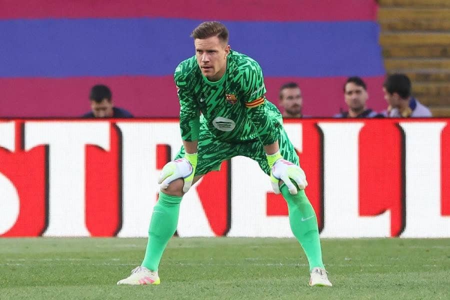 Ter Stegen no entra en planes del Barcelona y estaría cuatro meses fuera por molestias
