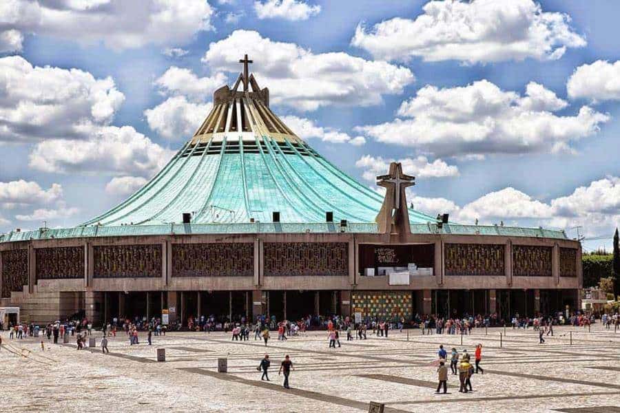 Estafan a 37 personas con 570 mil pesos para viaje a la Basílica de Guadalupe