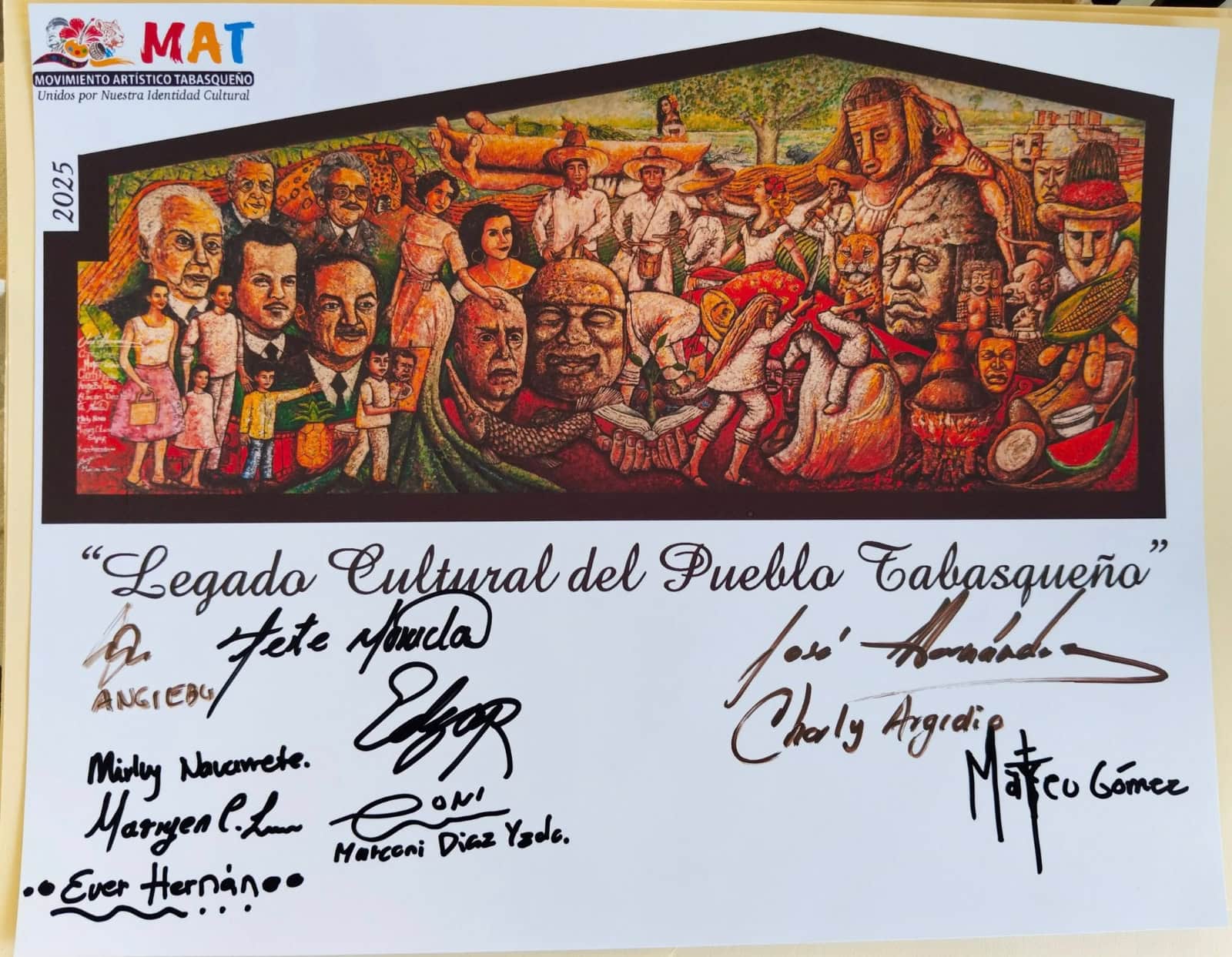 Firman artistas fotografías del mural Legado Cultural del Pueblo” en el FECCI
