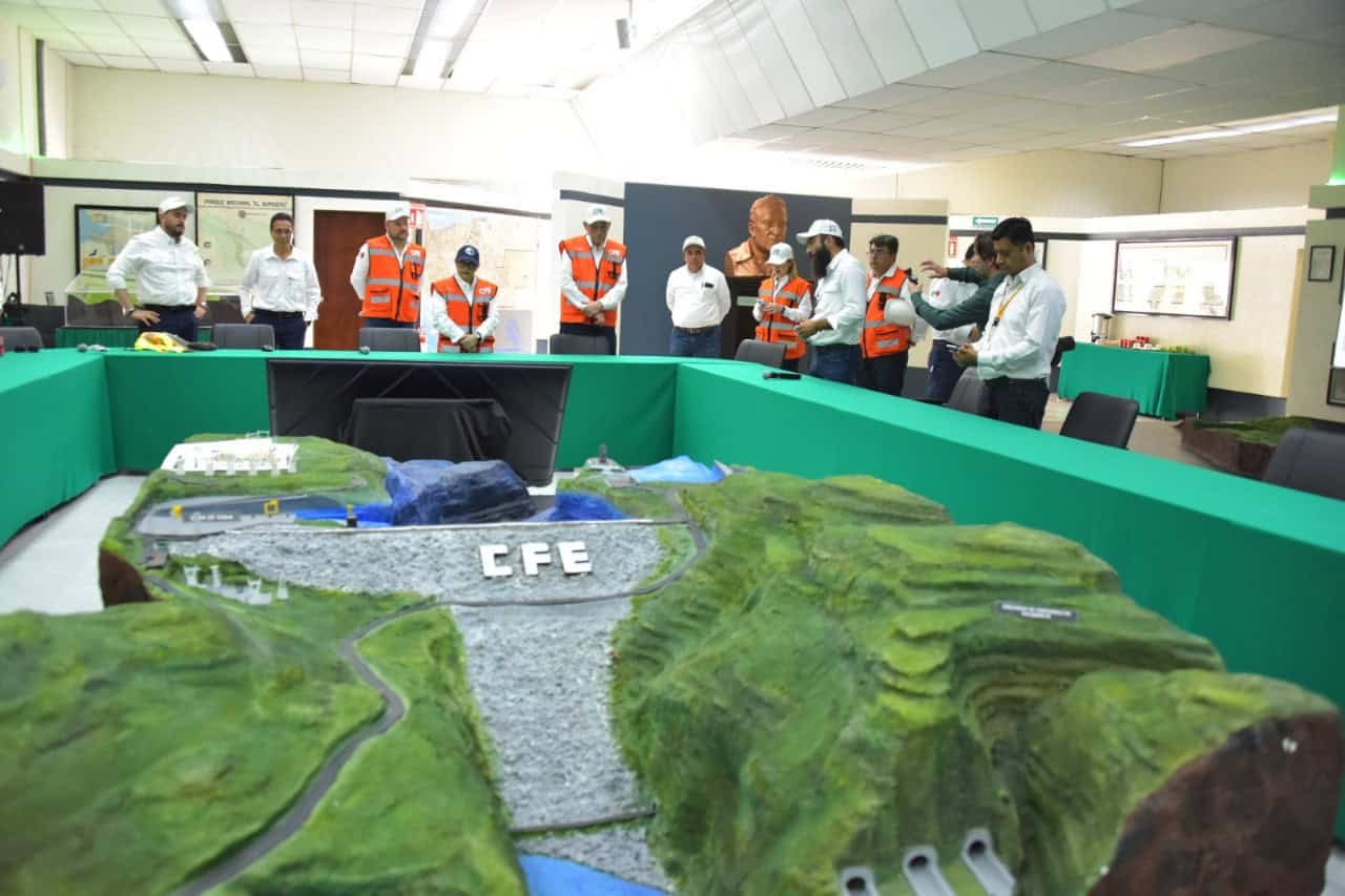 Supervisa titular de CFE trabajos en sistema hidroeléctrico Grijalva