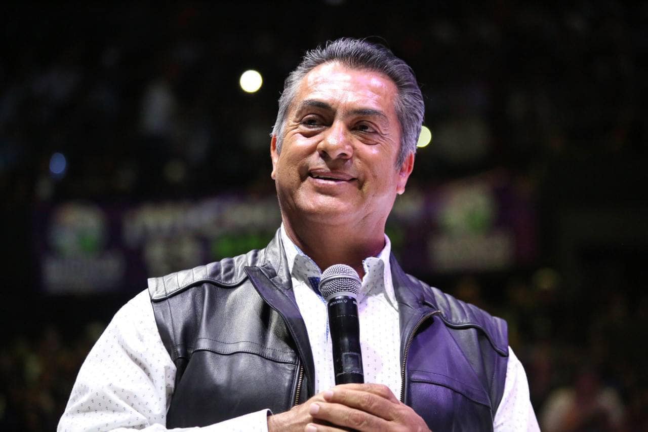 Hombre incendia casa de “El Bronco”, exgobernador de Nuevo León