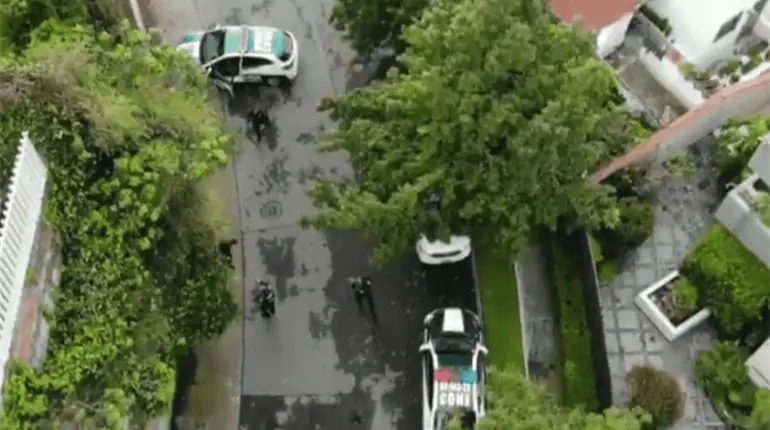 Tras persecución con apoyo de dron, SSC CDMX detiene a dos sujetos por presunto robo a vivienda