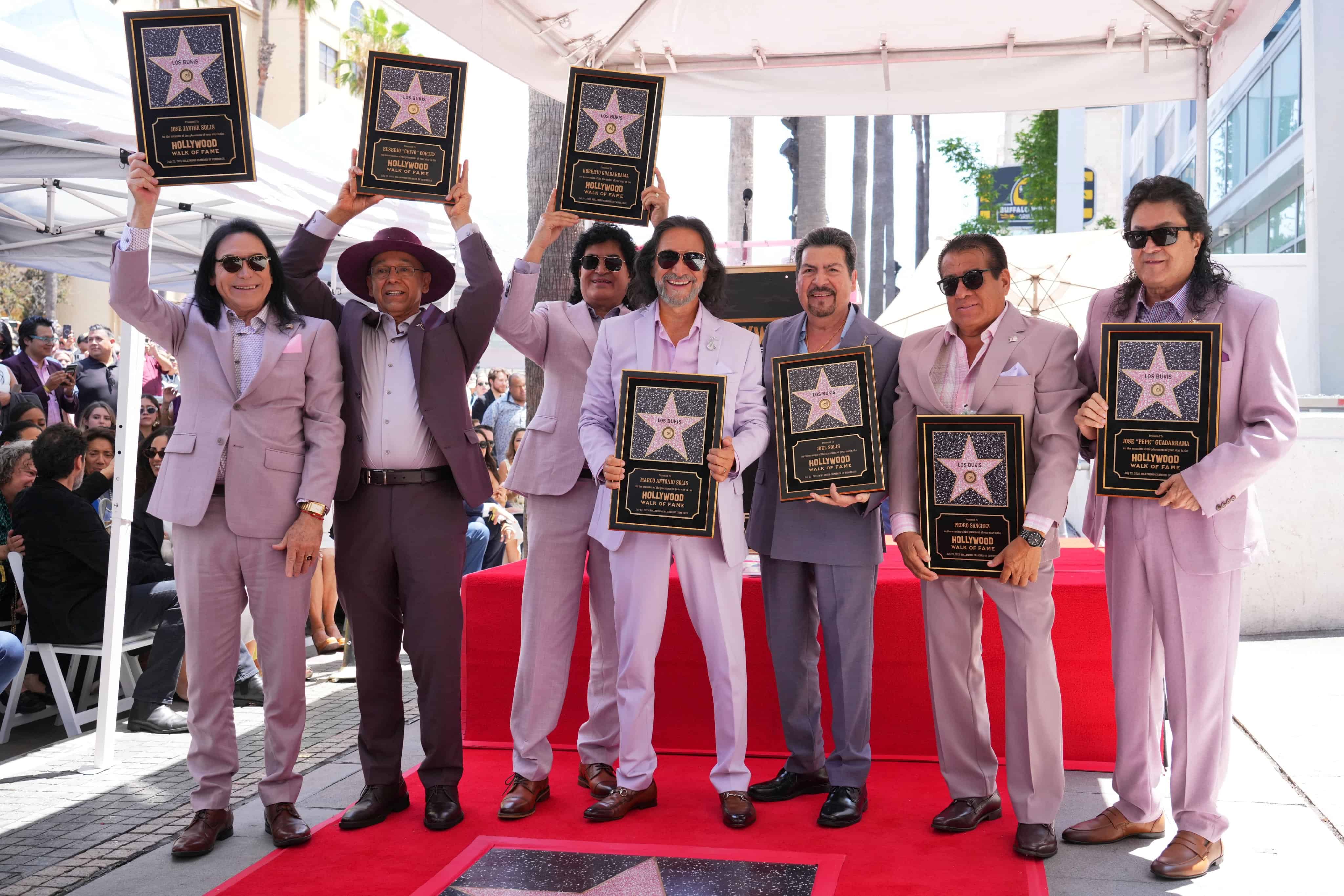 Felicita Gobierno de México a “Los Bukis” por su estrella en Hollywood