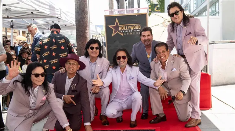 Los Bukis reciben su estrella en el Paseo de la Fama de Hollywood