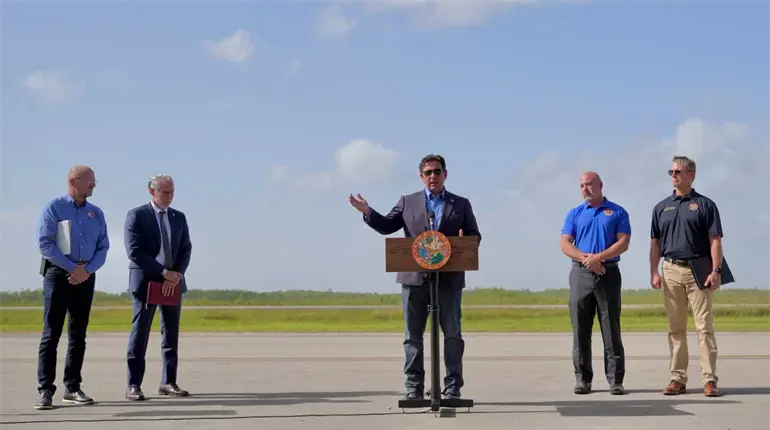 Inician deportaciones desde “Alligator Alcatraz”, anuncia DeSantis