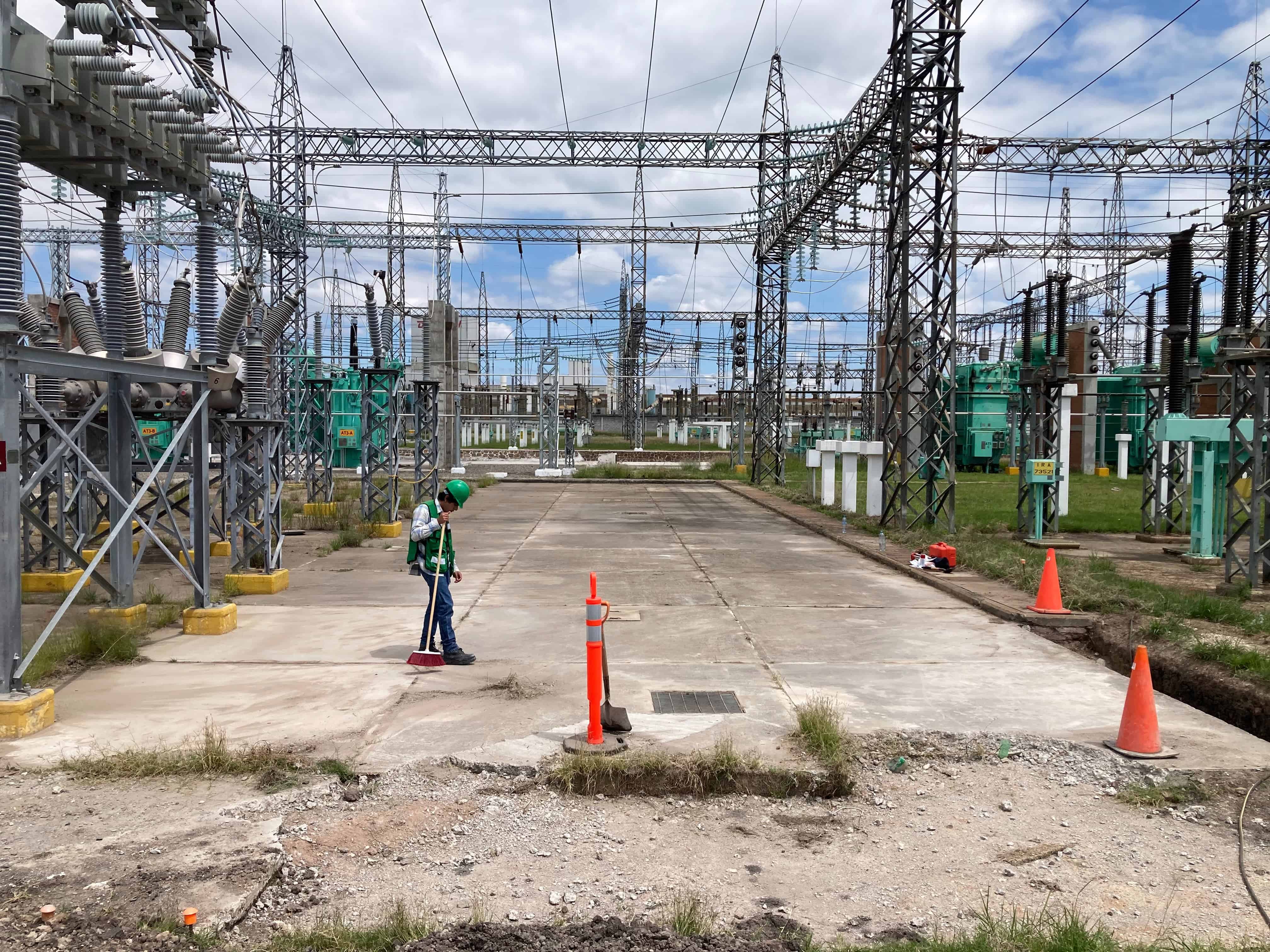 Hay un avance del 90% en trabajos de mejora de la red eléctrica en Centro, reporta Semades