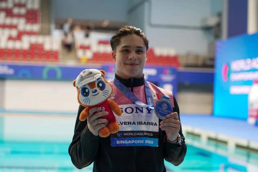 ¡Mexicano de plata! Osmar Olvera consigue 2do lugar en trampolín de 1 metro en Singapur 2025