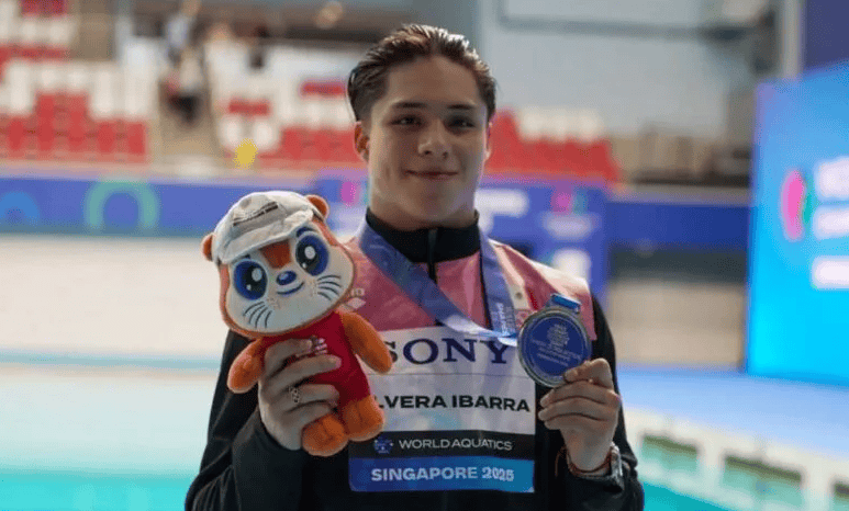Sheinbaum felicita a Osmar Olvera por oro en Campeonato Mundial de Deportes Acuáticos