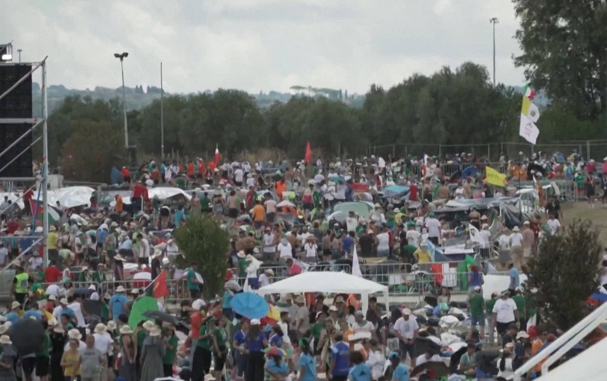 Jóvenes de todo el mundo se congregan en Roma para el Jubileo 2025