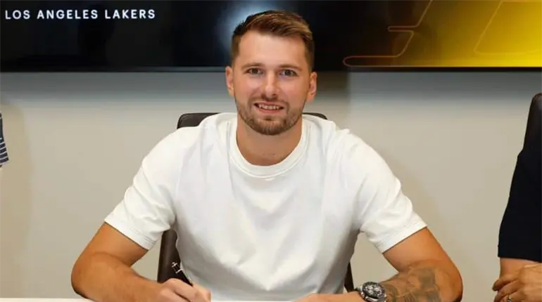 Luka Doncic extiende contrato con Lakers por tres años y 165 mdd