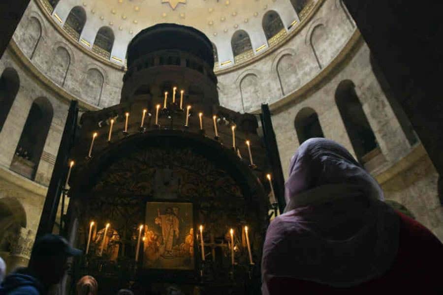 Enseñar a los niños a construir relaciones sostenibles y cuidarse de las redes sociales: Iglesia a las familias