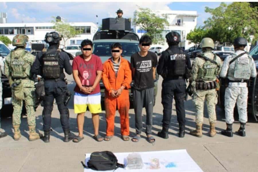 Aprehenden a tres narcomenudistas con motos robadas en Centro Aprehenden a tres narcomenudistas con motos robadas en Centro