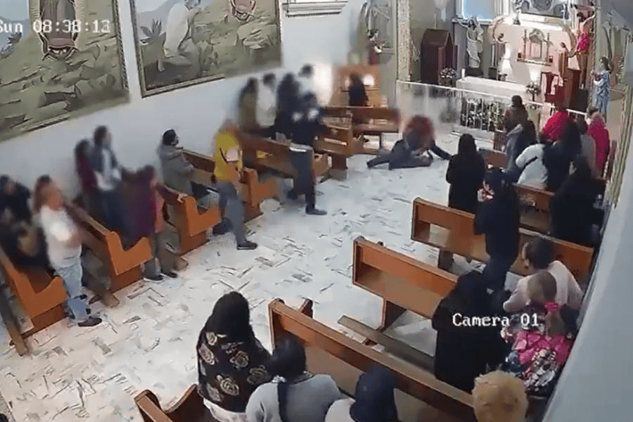 ¡Sin temor a Dios! Sujeto apuñala a hombre en iglesia de Edomex ¡Sin temor a Dios! Sujeto apuñala a hombre en iglesia de Edomex