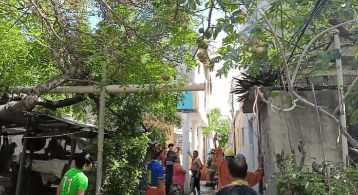 Cortocircuito provoca incendio en vivienda de Acachapan y Colmena 1ra