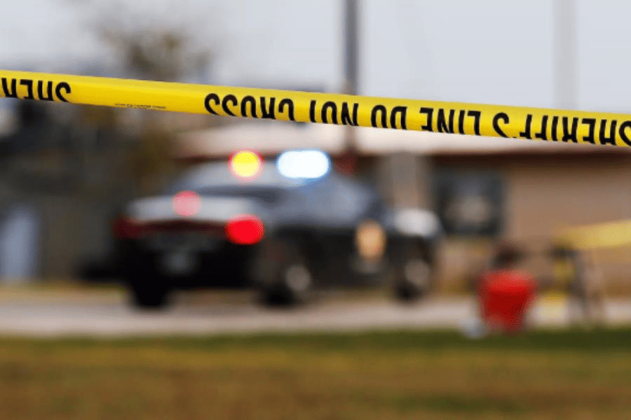 Menor asesina a disparos a sus padres en Florida, y se entrega a la policía