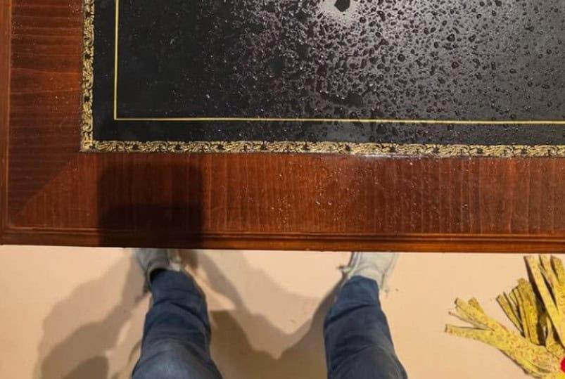 Beatriz Gutiérrez Müller publica foto limpiando; El granizo, las goteras, el trapeador y yo