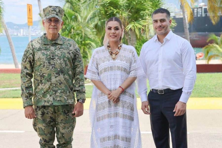 Tras relevos en seguridad en Guerrero, se reúnen Evelyn Salgado, Harfuch y secretario de Marina