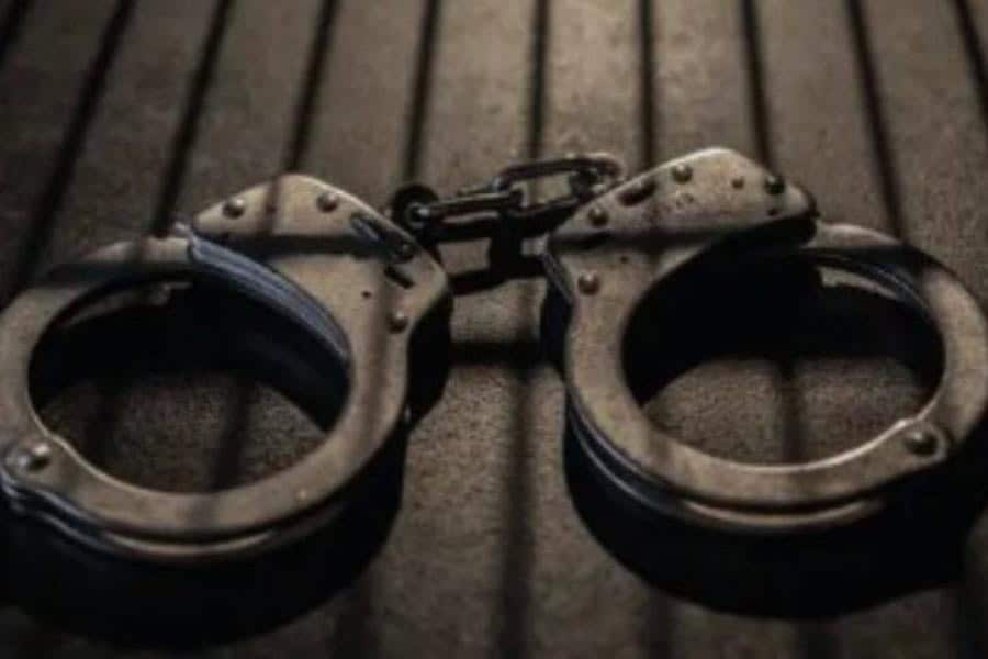 En Chiapas, detienen a mujer por atropellar a la pareja de su exnovio