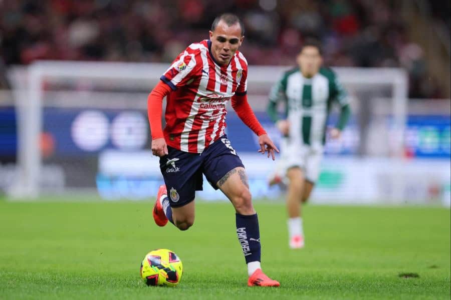 Canterano de Chivas, Hugo Camberos, está en el radar del Club Brujas de Bélgica