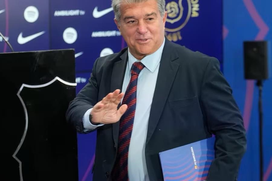 Aprueba Barcelona aval por 7 millones de euros para inscribir sus fichajes