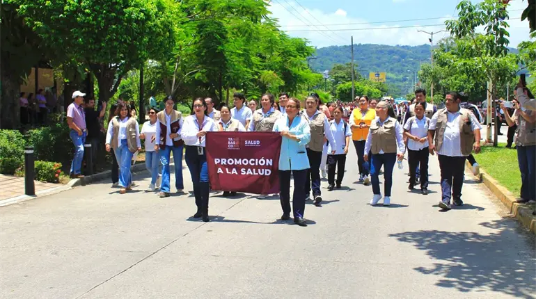 Dan segundo banderazo bilateral de campaña contra el dengue en Tabasco y Chiapas