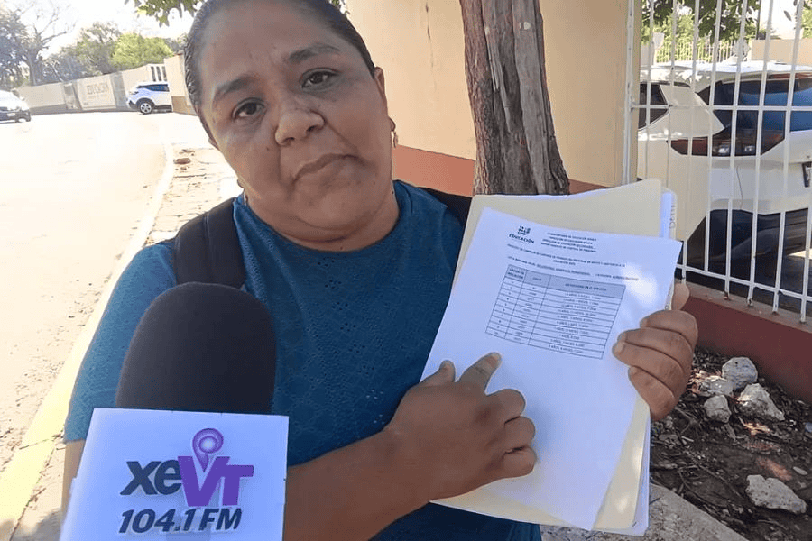 Denuncian irregularidades en cambios de centro de trabajo